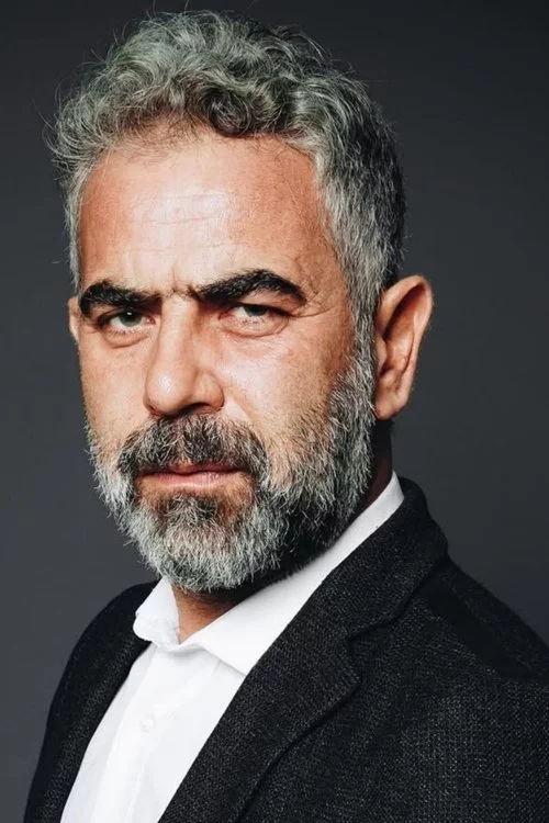 Юрдаер Окур