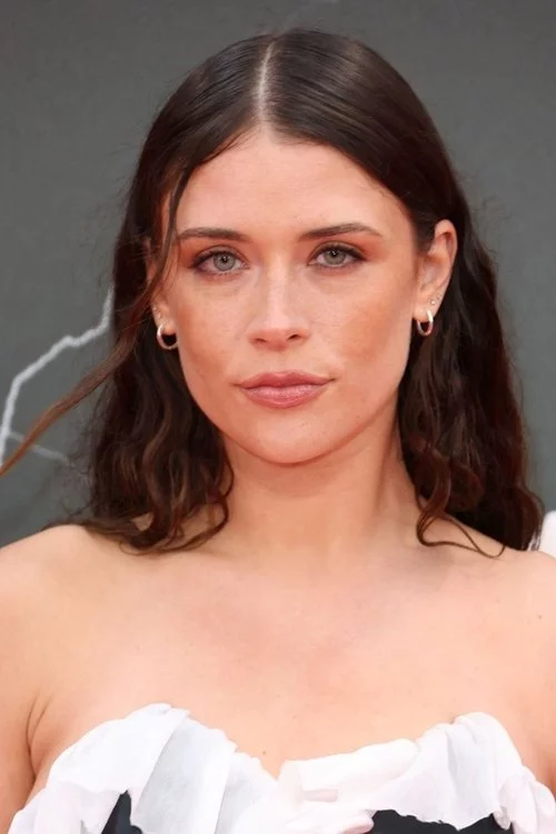 Міа Томлінсон