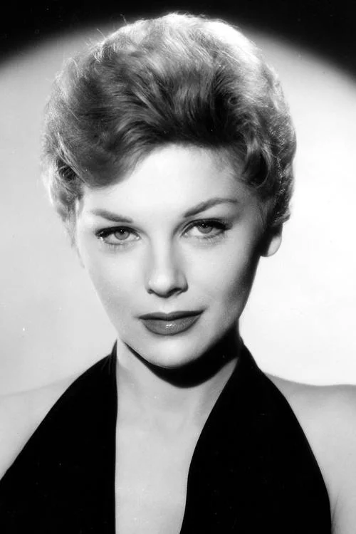 Джоанна Мур