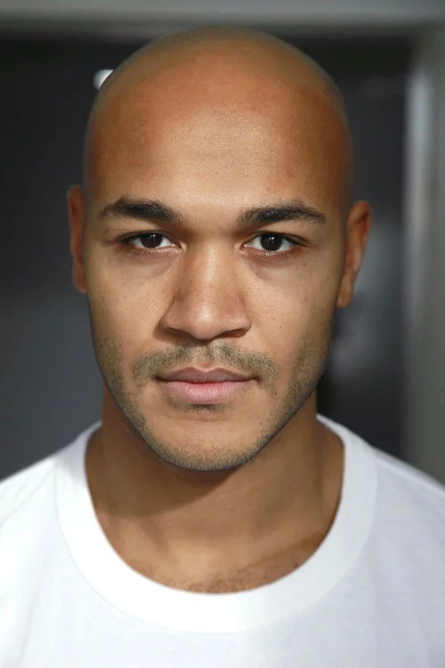 Малік Бауер