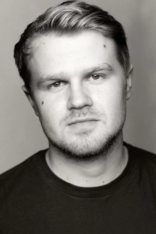 Елліот Бакстер