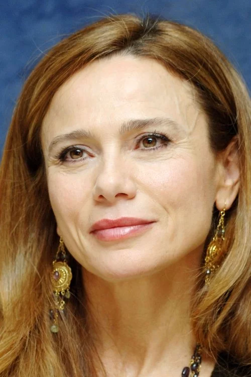 Лена Олін