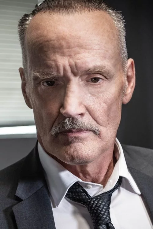 Майкл Бовен