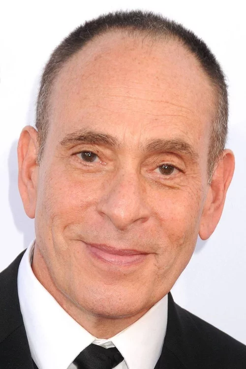 Нестор Серрано