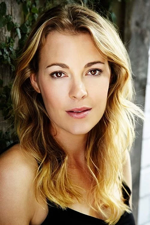 Мірра Фолкс