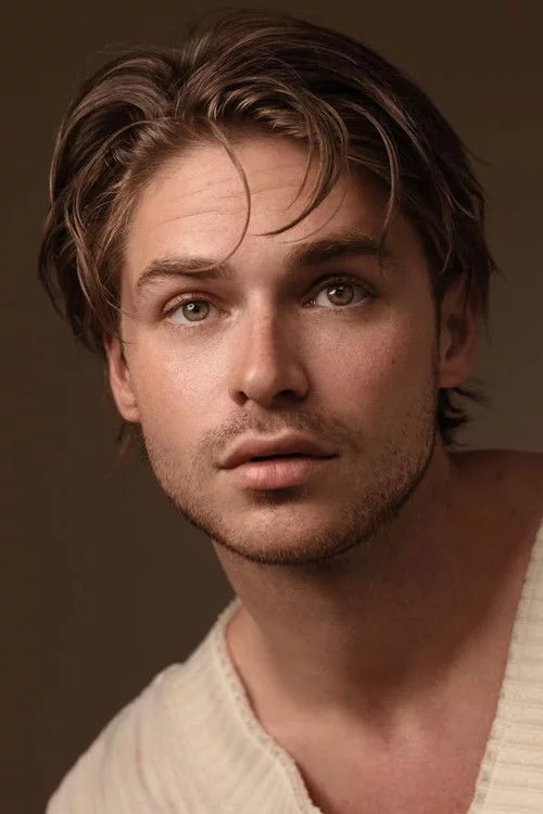 Кінан Трейсі